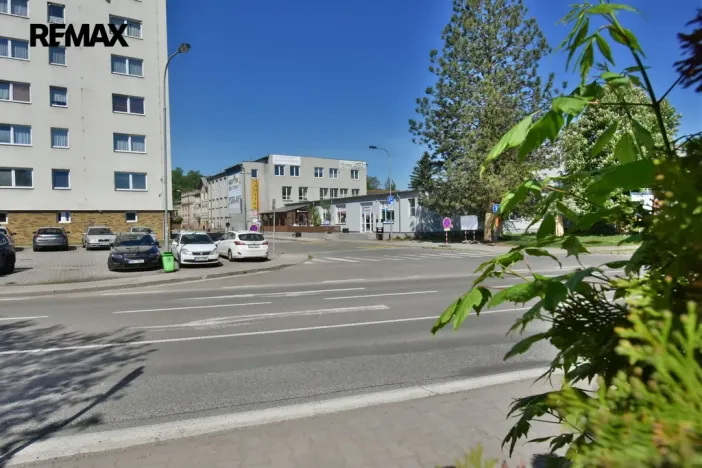 Prodej obchodního prostoru, Dvůr Králové nad Labem, Dobrovského, 540 m2