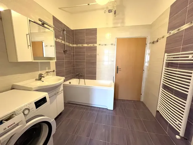 Pronájem bytu 3+1, Praha - Žižkov, Bořivojova, 87 m2