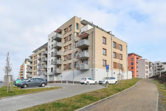 Pronájem bytu 1+kk, Praha - Čakovice, Tryskovická, 40 m2