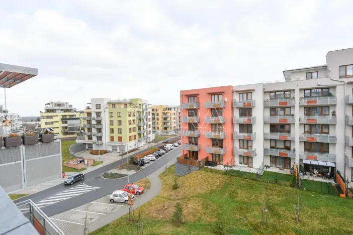 Pronájem bytu 1+kk, Praha - Čakovice, Tryskovická, 40 m2