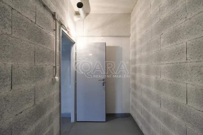 Pronájem bytu 1+kk, Praha - Čakovice, Tryskovická, 40 m2