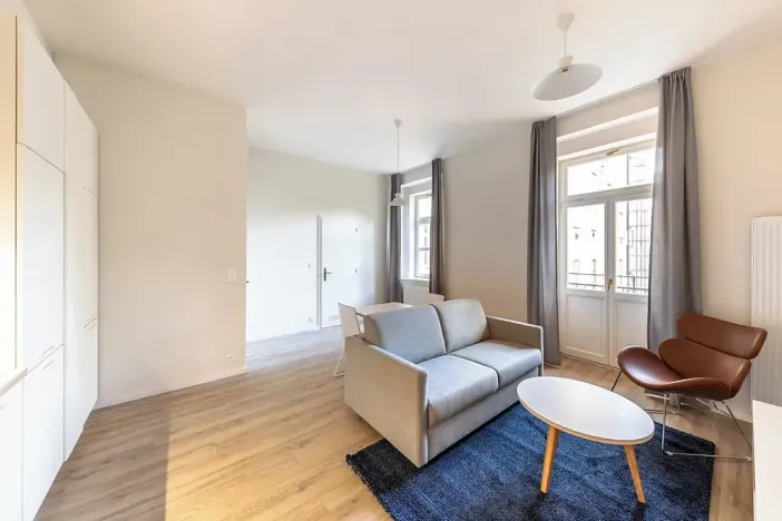 Pronájem bytu 1+kk, Praha - Bubeneč, Veletržní, 36 m2