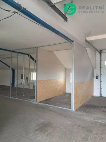 Pronájem skladu, Trutnov - Volanov, Na statku, 8 m2