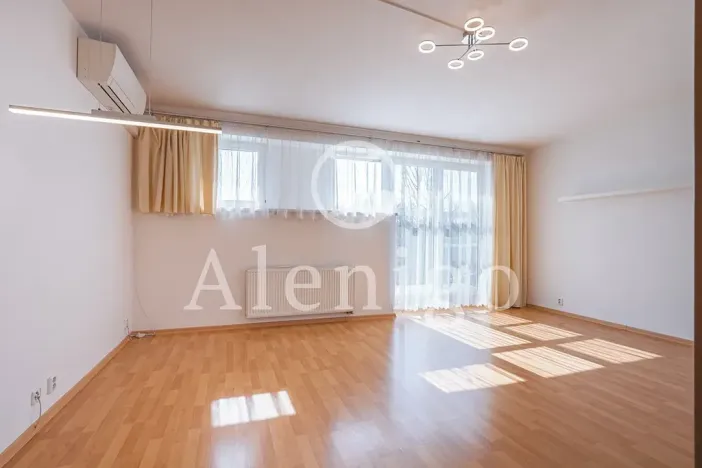 Prodej bytu 3+kk, Horoměřice, Komenského, 72 m2