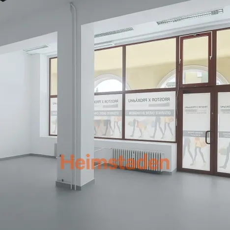 Pronájem obchodního prostoru, Havířov - Město, Hlavní třída, 74 m2