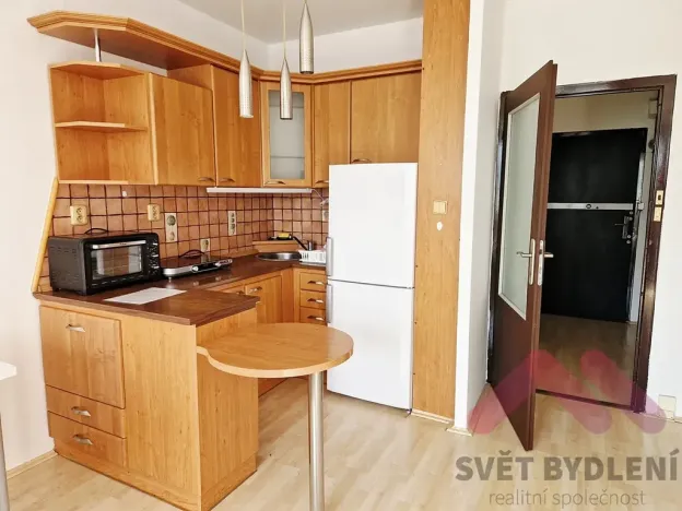Pronájem bytu 1+kk, Praha - Modřany, Levského, 29 m2