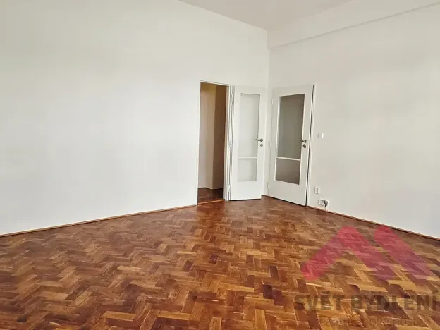 Pronájem bytu 1+1, Praha - Vinohrady, Kouřimská, 36 m2