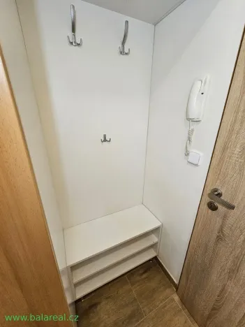 Pronájem bytu 2+kk, Brno, Charbulova, 33 m2