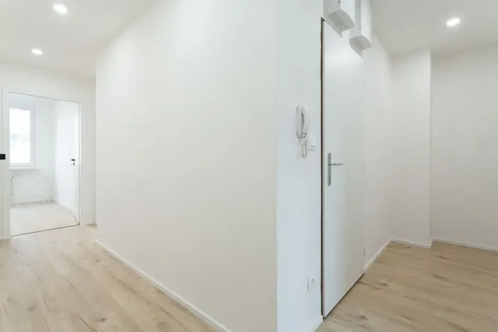 Prodej bytu 2+kk, Praha, Poznaňská, 48 m2