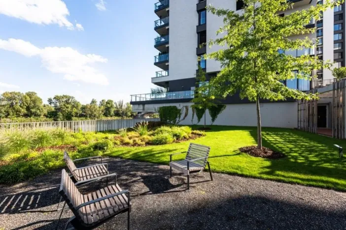 Pronájem bytu 2+kk, Praha - Holešovice, Sanderova, 51 m2