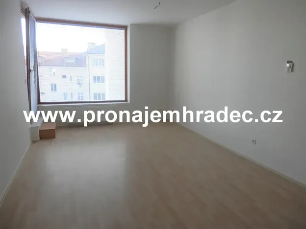 Pronájem bytu 2+kk, Hradec Králové, Kollárova, 56 m2