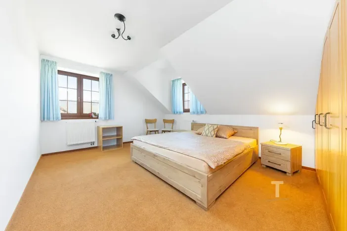 Prodej rodinného domu, Lipová-lázně, 232 m2