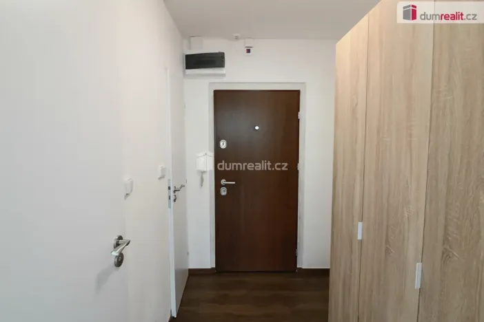 Pronájem bytu 1+kk, Kamenice, Sídliště II, 33 m2