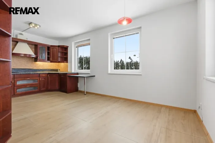 Pronájem rodinného domu, Jenišov - Pod Rohem, K Rohu, 210 m2