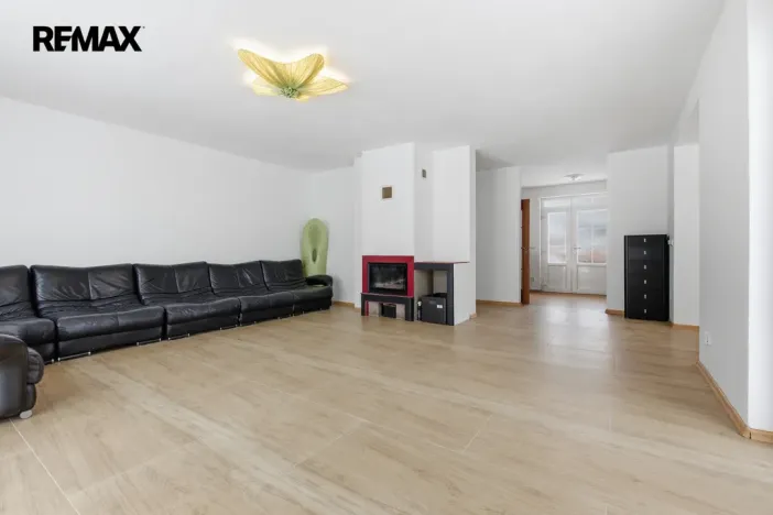 Pronájem rodinného domu, Jenišov - Pod Rohem, K Rohu, 210 m2