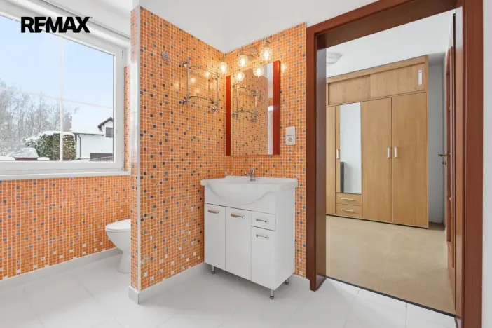 Pronájem rodinného domu, Jenišov - Pod Rohem, K Rohu, 210 m2