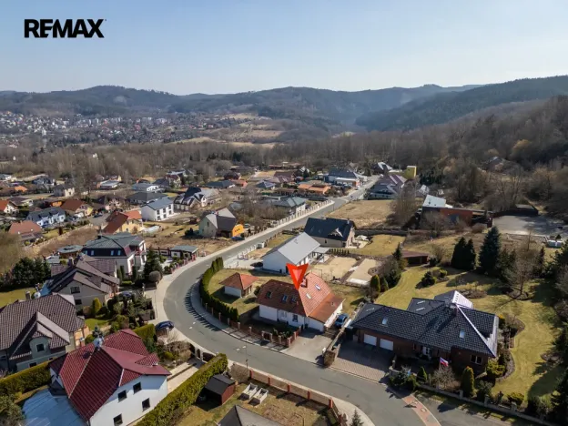 Pronájem rodinného domu, Jenišov - Pod Rohem, K Rohu, 210 m2