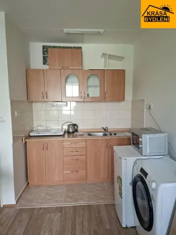 Pronájem bytu 1+kk, Olomouc, Jarmily Glazarové, 27 m2