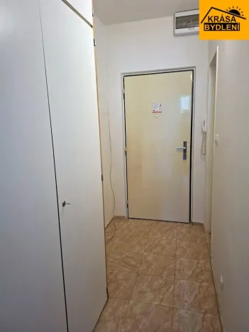 Pronájem bytu 1+kk, Olomouc, Jarmily Glazarové, 27 m2