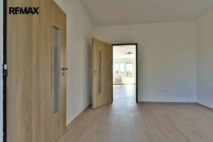 Pronájem bytu 3+1, Hradec Králové - Slezské Předměstí, třída SNP, 67 m2