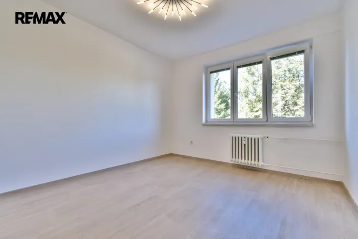 Pronájem bytu 3+1, Hradec Králové - Slezské Předměstí, třída SNP, 67 m2