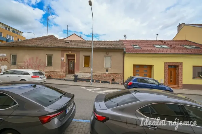 Pronájem bytu 1+kk, Brno - Královo Pole, Poděbradova, 45 m2