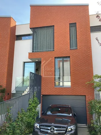Pronájem rodinného domu, Praha - Dejvice, V Šáreckém údolí, 216 m2