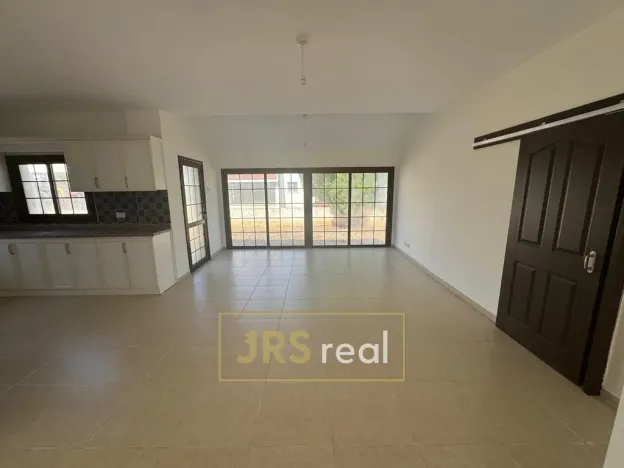 Prodej rodinného domu, Koma tou Gialou, Kypr, 205 m2