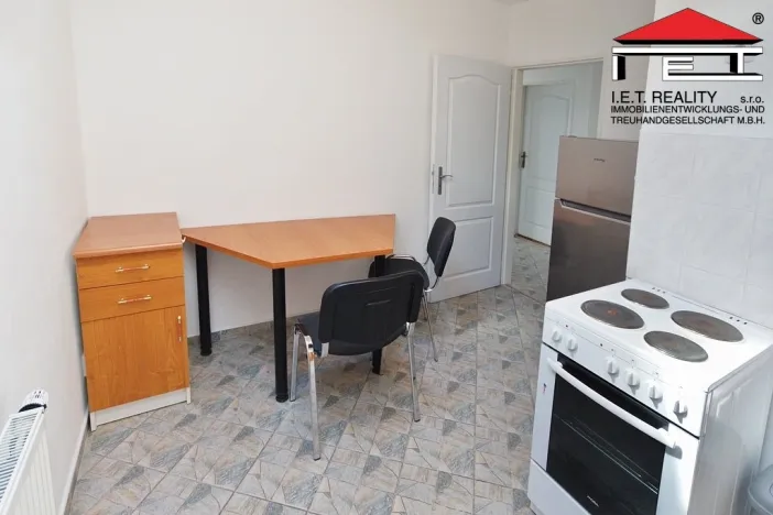 Pronájem bytu 2+1, Praha - Kbely, Svijanská, 40 m2