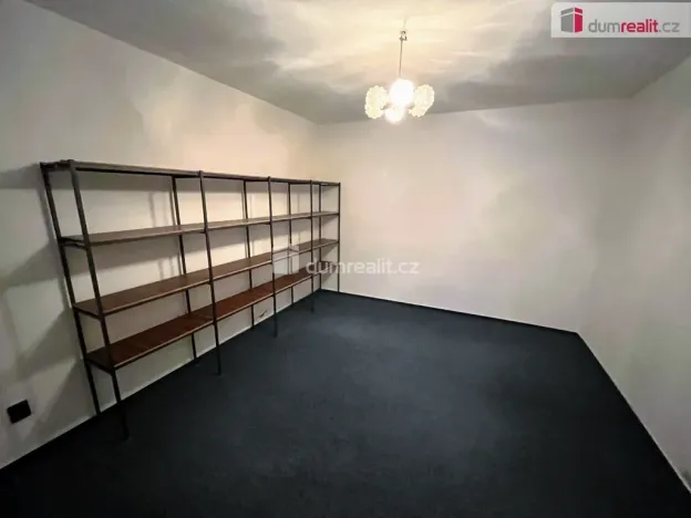 Pronájem obchodního prostoru, Uherské Hradiště - Mařatice, Jižní, 95 m2