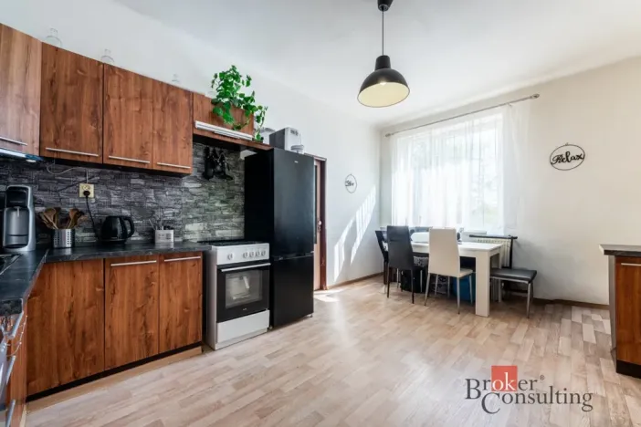 Prodej bytu 2+1, Ostrava - Mariánské Hory, Korunní, 77 m2