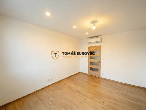 Pronájem bytu 2+1, Zlín, Dlouhá, 59 m2