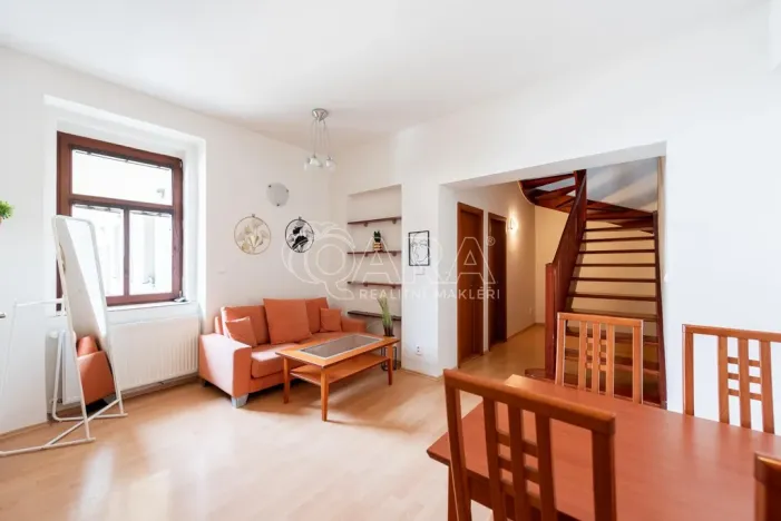 Pronájem bytu 2+kk, Praha - Karlín, Sokolovská, 62 m2