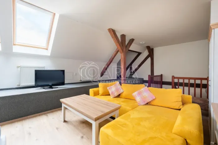 Pronájem bytu 2+kk, Praha - Karlín, Sokolovská, 62 m2