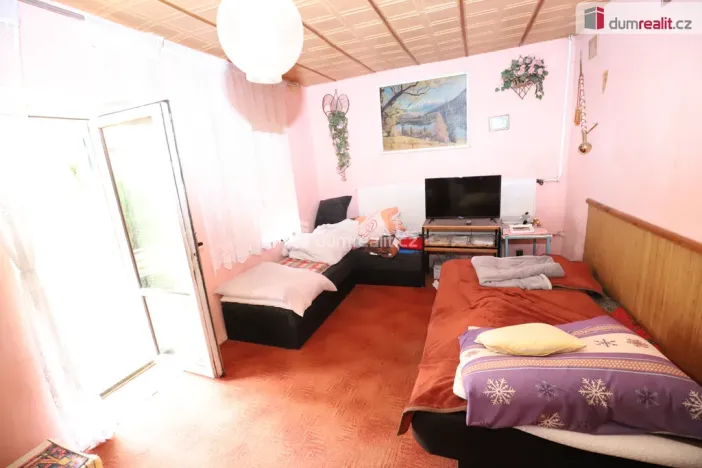 Prodej pozemku pro bydlení, Chlum Svaté Maří, Zahradní, 2158 m2