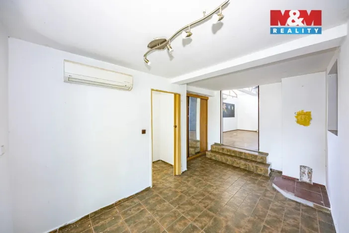 Prodej rodinného domu, Lošany, 170 m2