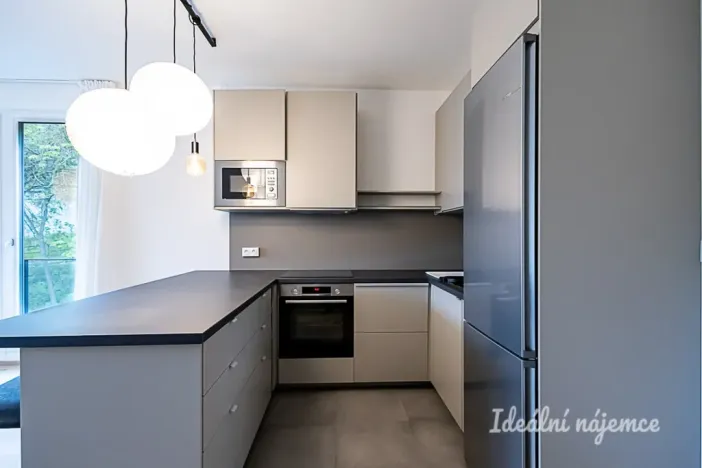 Pronájem bytu 2+kk, Praha - Lysolaje, Lysolajské údolí, 62 m2