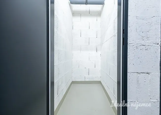 Pronájem bytu 2+kk, Praha - Lysolaje, Lysolajské údolí, 62 m2