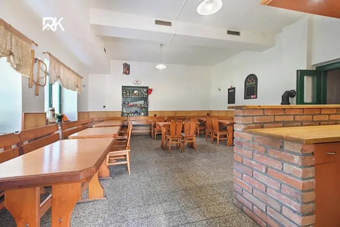 Prodej rodinného domu, Nová Ves I, Legerovo nám., 470 m2