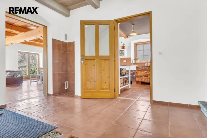Prodej rodinného domu, Kamenice, 330 m2