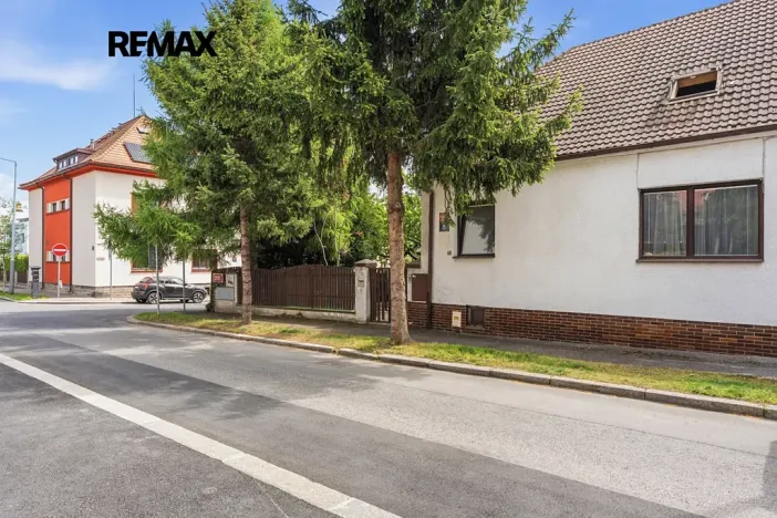 Prodej rodinného domu, Praha - Žižkov, V zeleni, 148 m2