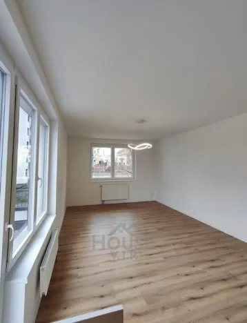 Prodej bytu 2+kk, Praha - Vysočany, Pod Harfou, 60 m2