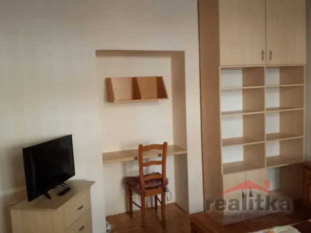 Pronájem bytu 2+kk, Opava - Předměstí, třída Spojenců, 50 m2
