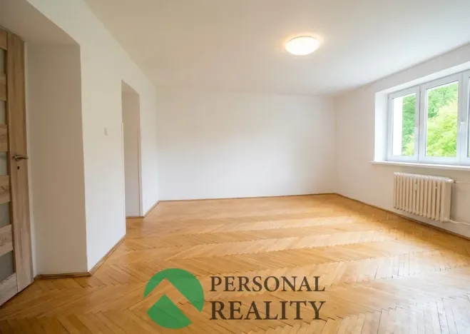 Pronájem bytu 2+1, Karlovy Vary, Šumavská, 63 m2
