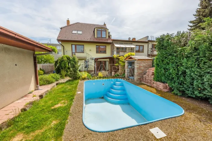 Prodej vícegeneračního domu, Hustopeče, Školní, 229 m2