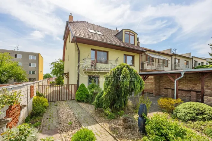 Prodej vícegeneračního domu, Hustopeče, Školní, 229 m2