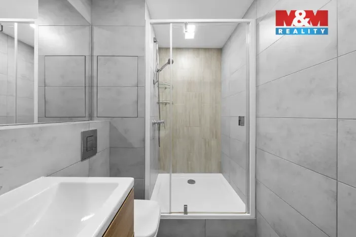 Prodej bytu 1+1, Ústí nad Labem - Severní Terasa, Maková, 33 m2