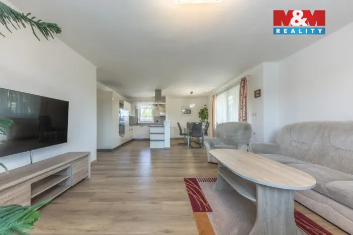 Prodej rodinného domu, Hrdlořezy, 229 m2
