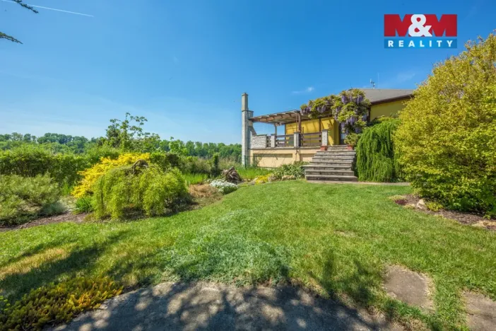 Prodej rodinného domu, Hrdlořezy, 229 m2