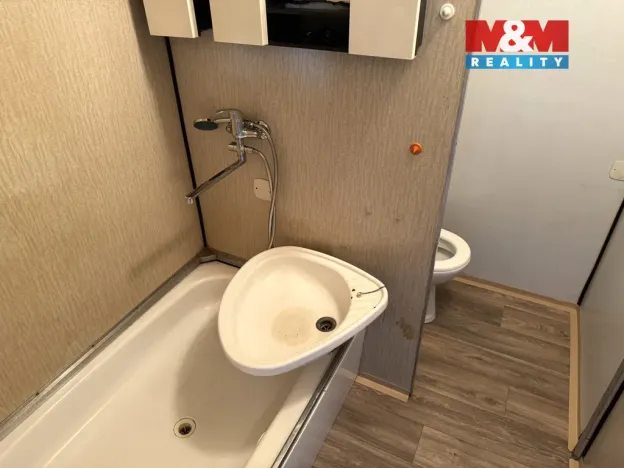 Pronájem bytu 1+1, Jílové - Kamenná, Okružní, 34 m2